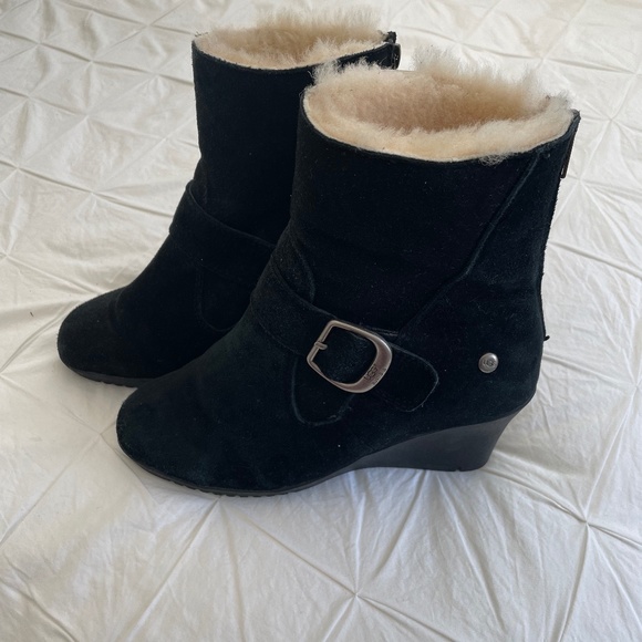 Ugg Wedge Boot - Picture 2 of 3